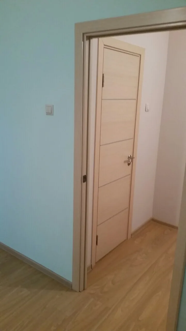 Ремонт квартиры в Москве: установка межкомнатных дверей и откосов